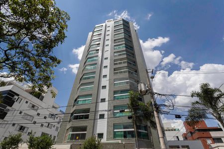 Apartamento à venda com 120m², 3 quartos e 2 vagasFachada