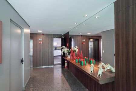 Apartamento à venda com 120m², 3 quartos e 2 vagasHall social