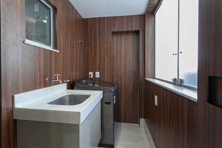 Apartamento à venda com 120m², 3 quartos e 2 vagasÁrea de serviço