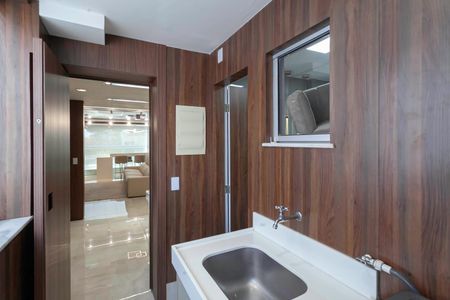 Apartamento à venda com 120m², 3 quartos e 2 vagasÁrea de serviço