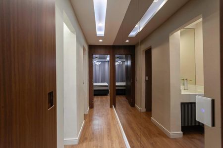 Apartamento à venda com 120m², 3 quartos e 2 vagasCorredor