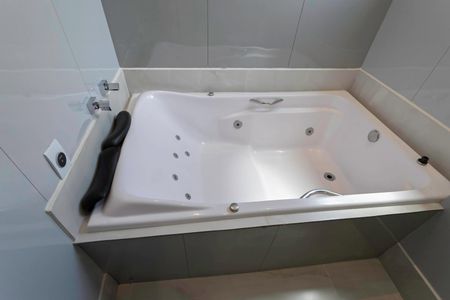 Apartamento à venda com 120m², 3 quartos e 2 vagasBanheiro da suíte 