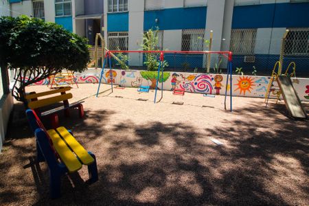 Apartamento à venda com 48m², 2 quartos e 1 vagaÁrea comum - Playground