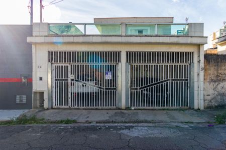 Casa para alugar com 142m², 3 quartos e 3 vagasFachada