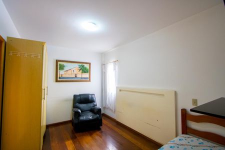 Apartamento à venda com 98m², 3 quartos e 2 vagas Apartamento à venda com 98m², 3 quartos e 2 vagasQuarto 1 - Suíte