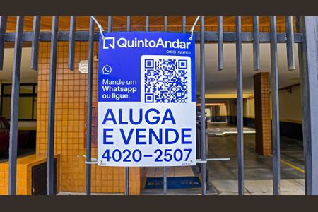 Apartamento à venda com 150m², 3 quartos e 2 vagasFachada do Prédio com placa