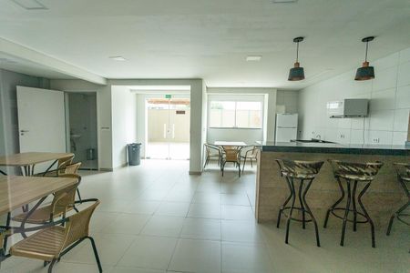 Apartamento para alugar com 60m², 2 quartos e 1 vaga Apartamento para alugar com 60m², 2 quartos e 1 vagaÁrea comum - Salão de festas