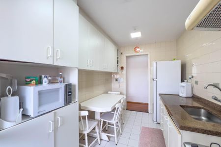 Apartamento à venda com 70m², 2 quartos e 1 vagaCozinha