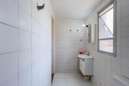 Apartamento à venda com 70m², 2 quartos e 1 vagaBanheiro do quarto 1