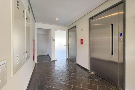 Apartamento à venda com 70m², 2 quartos e 1 vagaHall de entrada