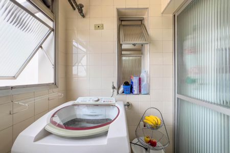 Apartamento à venda com 70m², 2 quartos e 1 vagaÁrea de serviço 