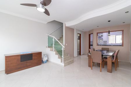 Sala de casa de condomínio para alugar com 3 quartos, 141m² em Vila Rui Barbosa, São Paulo