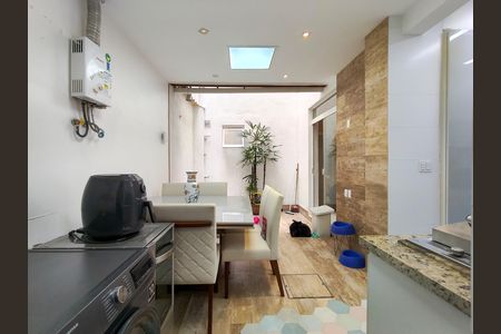 Apartamento para alugar com 57m², 2 quartos e sem vaga Apartamento para alugar com 57m², 2 quartos e sem vagaCozinha
