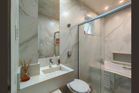 Apartamento para alugar com 57m², 2 quartos e sem vaga Apartamento para alugar com 57m², 2 quartos e sem vagaBanheiro Corredor