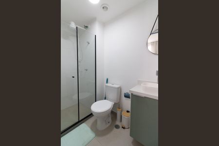 Banheiro de apartamento para alugar com 1 quarto, 25m² em Vila Butantã, São Paulo