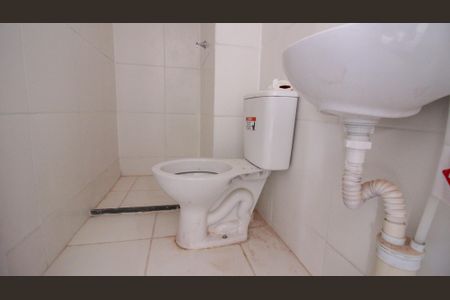 Apartamento à venda com 35m², 2 quartos e sem vaga Apartamento à venda com 35m², 2 quartos e sem vagaBanheiro