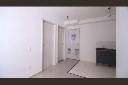 Sala/Cozinha de apartamento para alugar com 2 quartos, 35m² em Fazenda da Juta, São Paulo