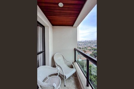 Apartamento à venda com 85m², 3 quartos e 2 vagas Apartamento à venda com 85m², 3 quartos e 2 vagasVaranda da Sala