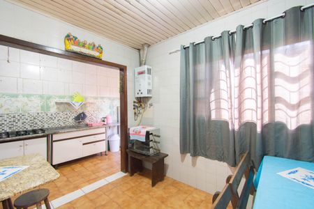 Casa à venda com 210m², 4 quartos e 2 vagas