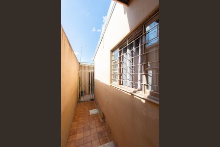 Casa à venda com 210m², 4 quartos e 2 vagas
