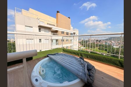 Apartamento para alugar com 173m², 3 quartos e 3 vagasQuintal com churrasqueira