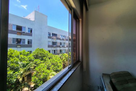 Sala de apartamento para alugar com 2 quartos, 49m² em Freguesia (jacarepaguá), Rio de Janeiro