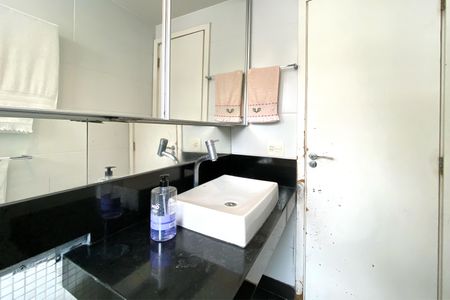 Apartamento à venda com 105m², 3 quartos e 2 vagasBanheiro