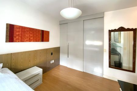 Apartamento à venda com 105m², 3 quartos e 2 vagasSuite 1