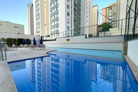 Apartamento à venda com 105m², 3 quartos e 2 vagasÁrea comum - Piscina