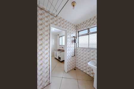 Apartamento para alugar com 62m², 3 quartos e 1 vagaÁrea de Serviço