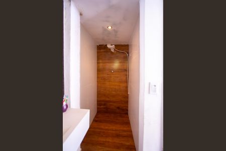 Casa para alugar com 140m², 2 quartos e 3 vagas Casa para alugar com 140m², 2 quartos e 3 vagasBanheiro 2