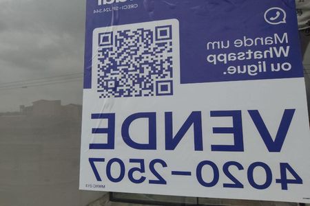 Casa à venda com 115m², 3 quartos e 2 vagasFachada