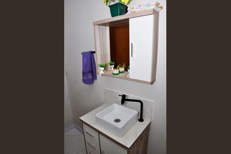 Casa à venda com 400m², 3 quartos e 5 vagasDetalhe - Lavabo