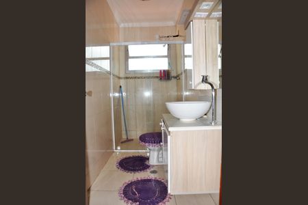 Casa à venda com 400m², 3 quartos e 5 vagasDetalhe - Banheiro Social