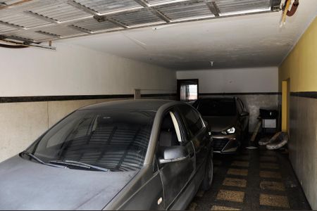 Casa à venda com 400m², 3 quartos e 5 vagasDetalhe - Garagem