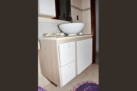 Casa à venda com 400m², 3 quartos e 5 vagasDetalhe - Banheiro Social