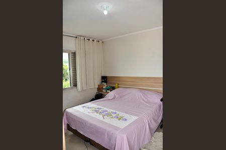 Casa à venda com 400m², 3 quartos e 5 vagasDetalhe - Quarto 01 com Suíte e Varanda