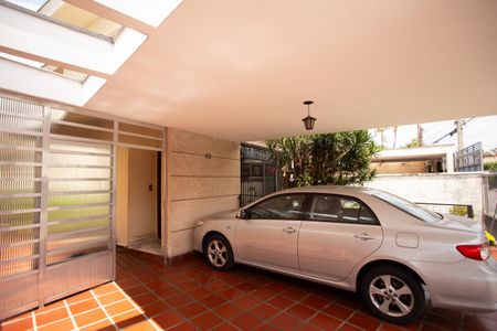 Casa à venda com 185m², 3 quartos e 2 vagas Casa à venda com 185m², 3 quartos e 2 vagasGARAGEM