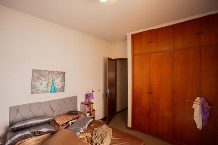 Casa à venda com 185m², 3 quartos e 2 vagas Casa à venda com 185m², 3 quartos e 2 vagasQUARTO 3