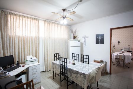 Casa à venda com 185m², 3 quartos e 2 vagas Casa à venda com 185m², 3 quartos e 2 vagasSALA DE JANTAR