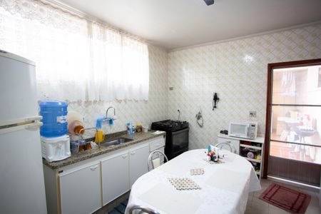 Casa à venda com 185m², 3 quartos e 2 vagas Casa à venda com 185m², 3 quartos e 2 vagasCOZINHA