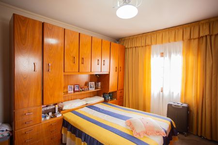 Casa à venda com 185m², 3 quartos e 2 vagas Casa à venda com 185m², 3 quartos e 2 vagasQUARTO 1- SUÍTE