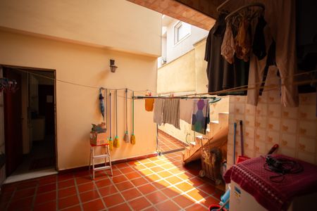 Casa à venda com 185m², 3 quartos e 2 vagas Casa à venda com 185m², 3 quartos e 2 vagasÁREA DE SERVIÇO