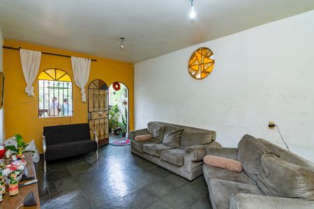 Sala 1 de casa à venda com 3 quartos, 240m² em Califórnia, Belo Horizonte