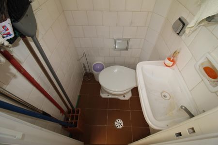 Apartamento à venda com 78m², 2 quartos e 1 vagaÁrea de Serviço - Banheiro