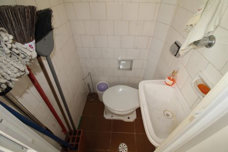 Apartamento à venda com 78m², 2 quartos e 1 vagaÁrea de Serviço - Banheiro