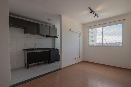 Sala/Sala de jantar de apartamento para alugar com 2 quartos, 44m² em Vila Nossa Senhora das Vitorias, Mauá