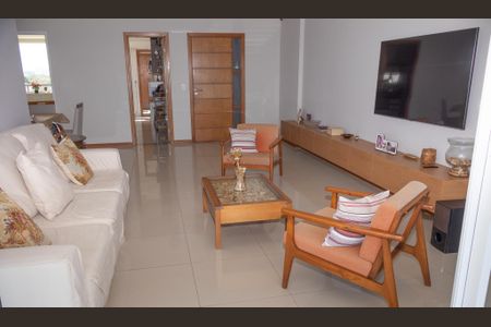 Sala de apartamento para alugar com 3 quartos, 186m² em Jaguaribe, Salvador