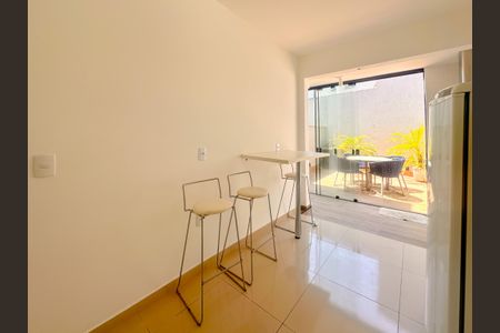 Casa de Condomínio para alugar com 2 quartos, 80m² em Potecas, São José