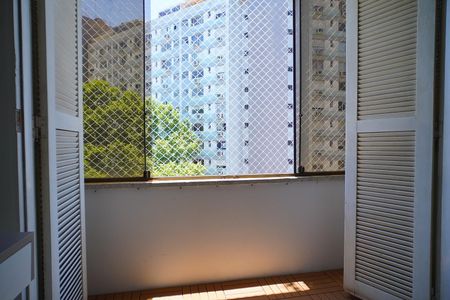 Apartamento à venda com 92m², 2 quartos e sem vaga Apartamento à venda com 92m², 2 quartos e sem vagaVaranda
